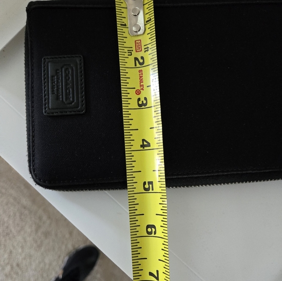 Coach Travel Passport Wallet Black Long Zipper Pockets Card Holders Slim - Picture 11 of 13